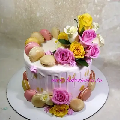 Macrons and Flower cakesjpg