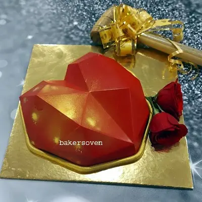 Pinata Cake with Red Roses