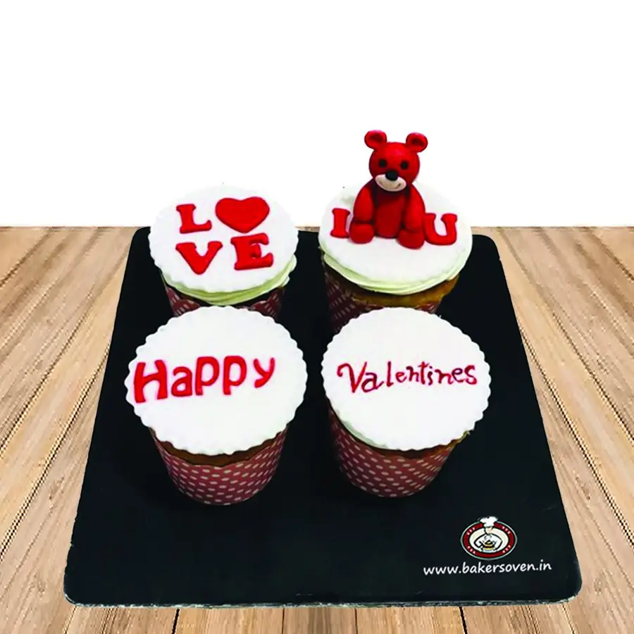 LOVE TEDDY CUPCAKE