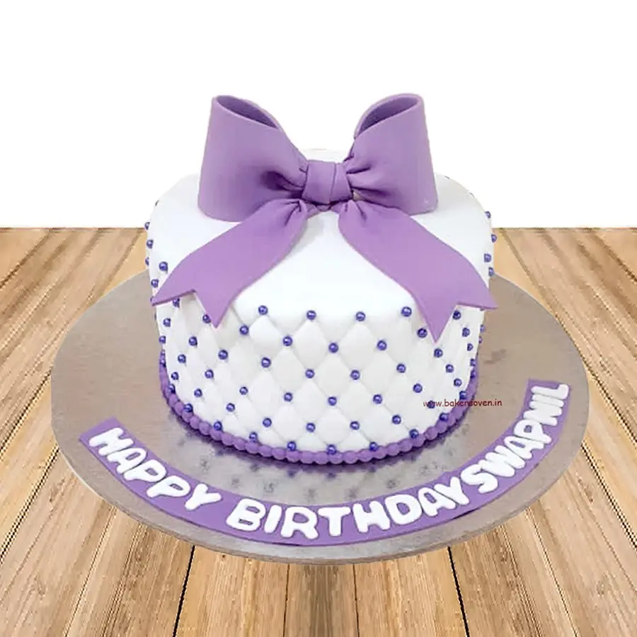 Bow & Ribbon Cake