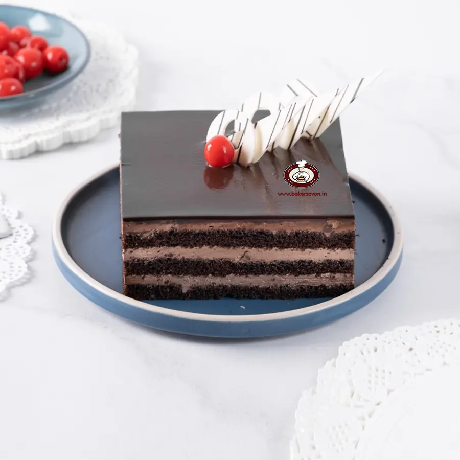 Chocolate Flakes Cake