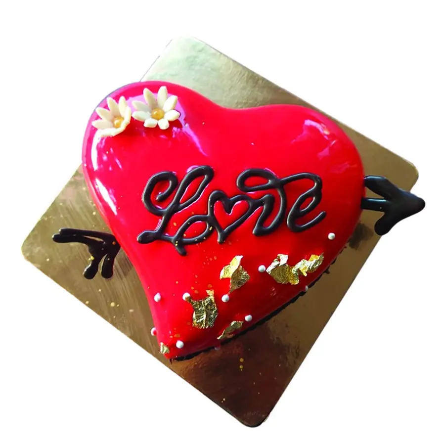 LOVE ARROW CAKE