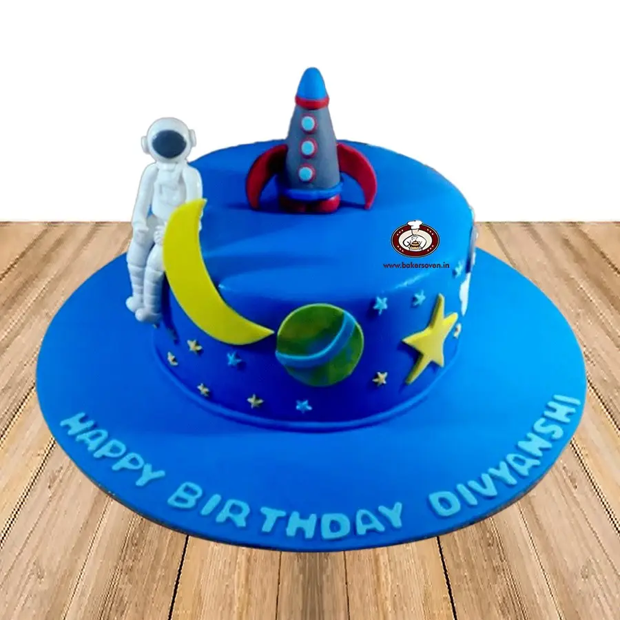 Space Astronaut Cake